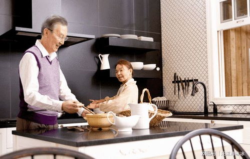 50歲阿姨自訴 當(dāng)住家保姆工資8000元,掙錢很多,但每天卻很糾結(jié)